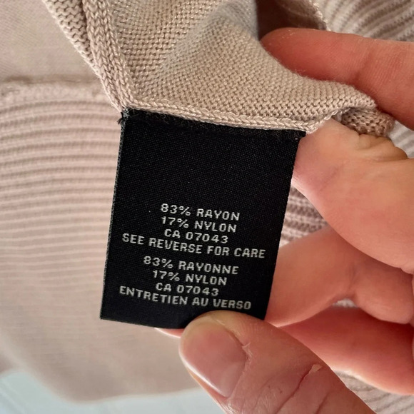 Joan Vass  Cardigan - Picture 5 of 6